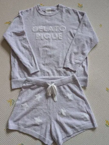 젤라또피케 룸웨어 상하의 세트 라벤더 별 패턴 숏팬츠