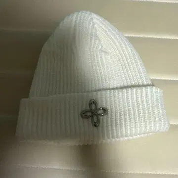 서저리 (SURGERY) 화이트 비니