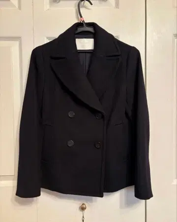 투모로우랜드 tommorowland 피코트