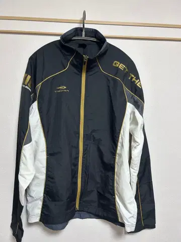 TIGORA 풀 지퍼 자켓 사이즈 0 블랙/화이트/금