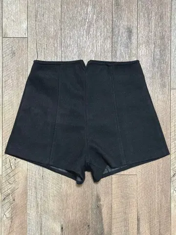 [ 새상품 미사용 ] 고속터미널 하이웨스트 숏팬츠 벨로아 S 블랙 겨울