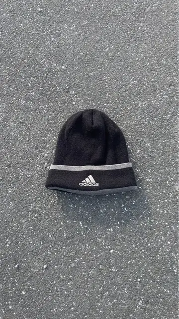 00s adidas 니트 모자 블랙 x 그레이