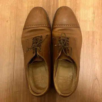 브라운 가죽 드레스 슈즈 스트레이트 팁