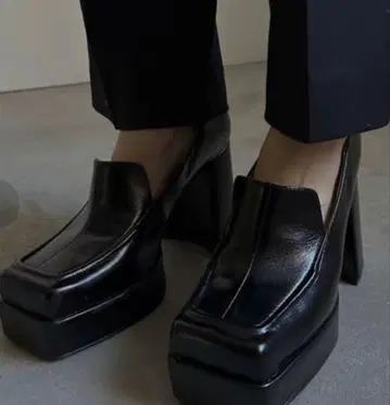 AMERI PLATFORM SQUARE TOE LOAFER