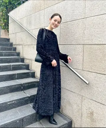 mystic 미스틱 모리카와 기획 꽃무늬 벨로아 원피스 M 블랙