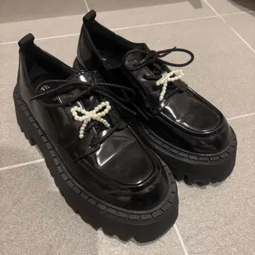 ZARA 비쥬 장식 레이스업 슈즈 블랙 38