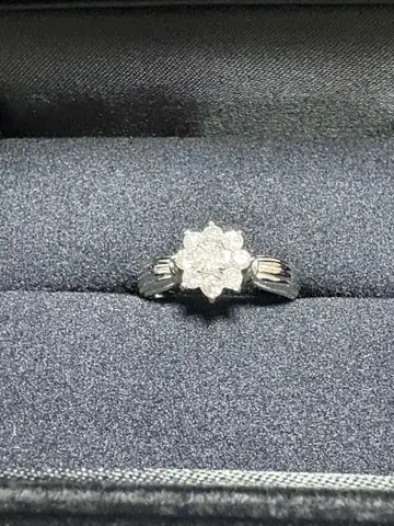 플라티나 900 플라워 모티브 다이아몬드 반지
