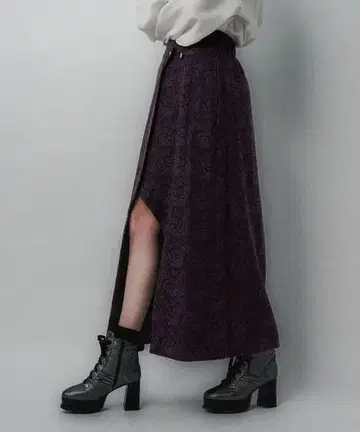 택 포함 새상품 HARE 모듬 메탈 버튼 랩 내로우 스커트 퍼플