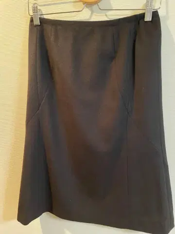 [BASILE28] 블랙 A라인 스커트 28-42