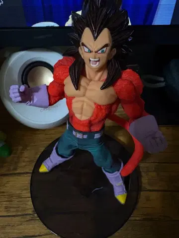 드래곤볼 슈퍼 사이어인 4 베지터