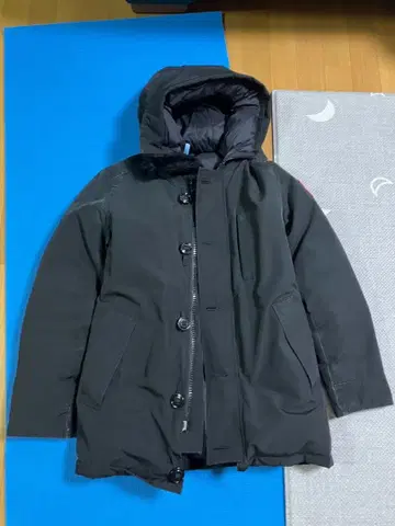 CANADA GOOSE 블랙 다운 자켓