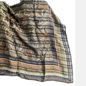 페이즐리 무늬 실크 스카프 브라운 골드 럭셔리