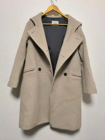 IENA 후드 부착 베이지 롱 코트