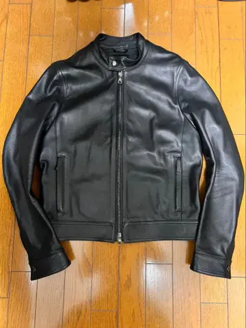 EMMETTI 블랙 가죽 자켓 사이즈 46