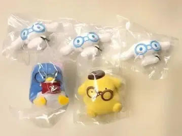 안경 소녀 피규어 산리오