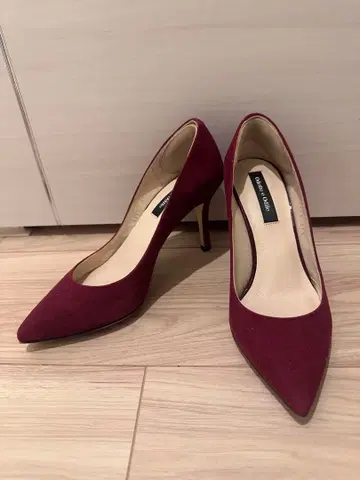 버건디 스웨이드 하이힐