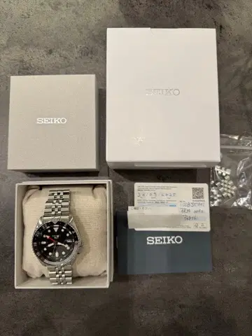 SEIKO 5 SBSC001 자동 시계