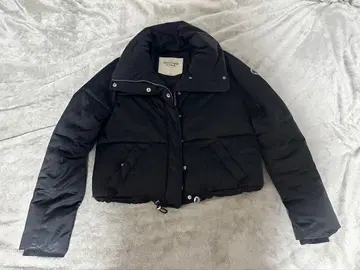 Abercrombie & Fitch 블랙 다운 자켓