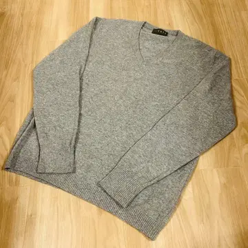 컨디션 최상 캐시미어 100% 니트 스웨터 V넥 그레이 이탈리아제