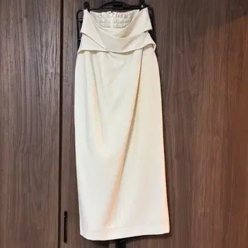 셀포드 CELFORD 아이보리 스커트 38size