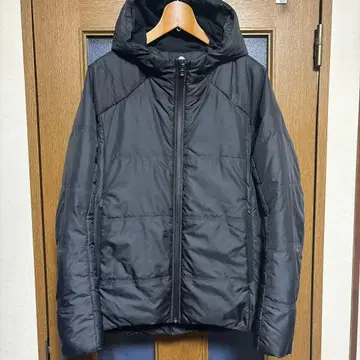 새상품급 DESCENTE 데상트 다운 자켓 블랙 사이즈 L