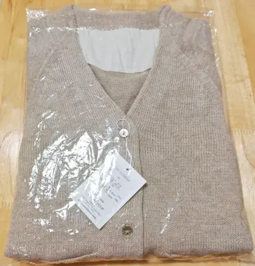 미사용 나나데코르 V넥 가디건 나나데코르 니트