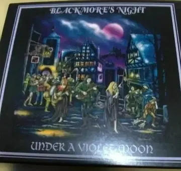 [ 첫 구매 혜택 포함 ] 블랙모어스 나이트 / 언더 어 바이올렛 문