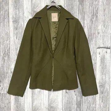 시빌라 sybilla [새상품급] 올리브색 테일러드 자켓 울 혼방