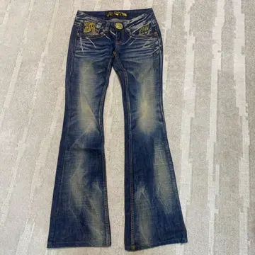 RED PEPPER 부츠컷 데님