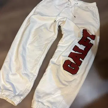 GALFY 화이트 스웨트 팬츠