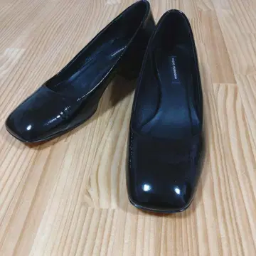 컨디션 최상 파비오 루스코니 블랙 에나멜 펌프스 스퀘어토 38