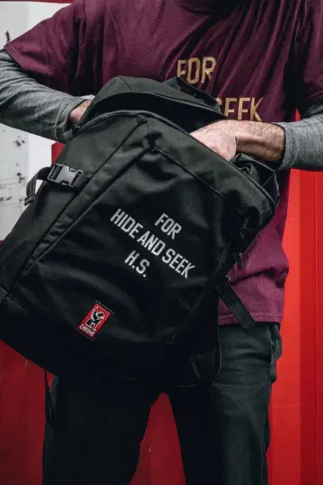 hideandseek x Chrome 백팩