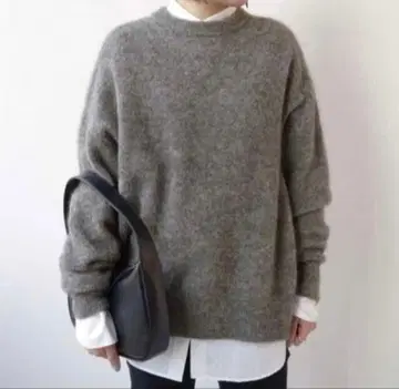 두지엠 클라세 모헤어 크루넥 니트 그레이 스웨터