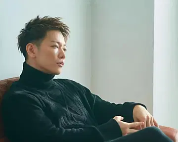 즉시 완판! abyts 하이넥 케이블 니트 사토 타케루 터틀넥 사이즈 4