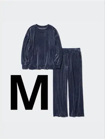 유니클로 울트라 스트레치 스무스 세트 M 네이비 벨로아