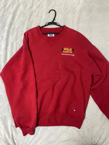 Russell 90s 빨간색 맨투맨