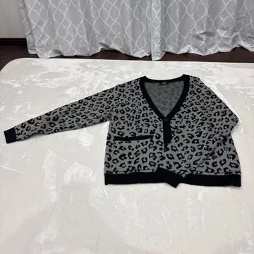 AZUL by MOUSSY 레오파드 무늬 가디건 L 사이즈