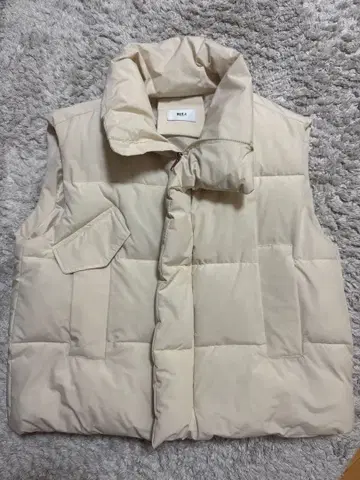 RiLi tokyo 화이트 다운 베스트