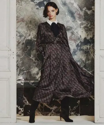 더블 스탠다드 클로징 원피스 새상품급