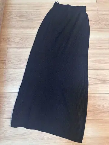리브 블랙 롱 스커트