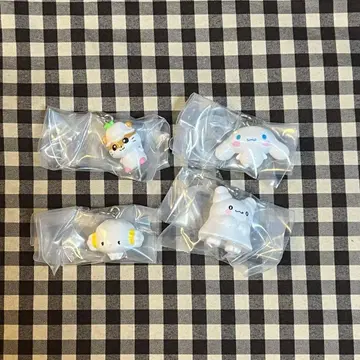 산리오 캐릭터즈 올스타즈 메지루시 액세서리 4개 세트