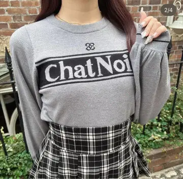 evelyn 니트 로고