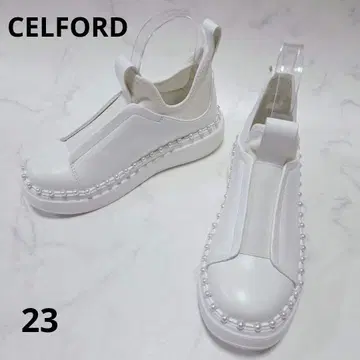 컨디션 최상 셀-포드 펄 트리밍 스니커즈 24SS 화이트 36