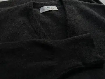 Ballantyne Cashmere V-neck Sweater