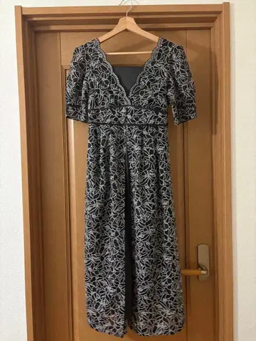 LILY BROWN 자수 롱 원피스 사이즈 0