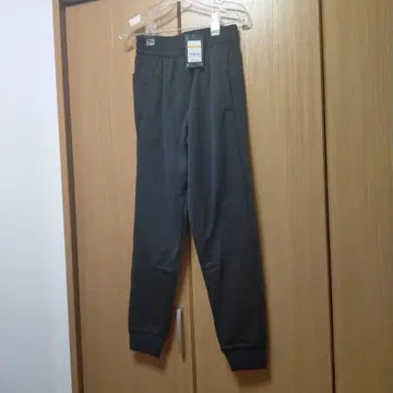 미사용품 UNDER ARMOUR M's Training 팬츠