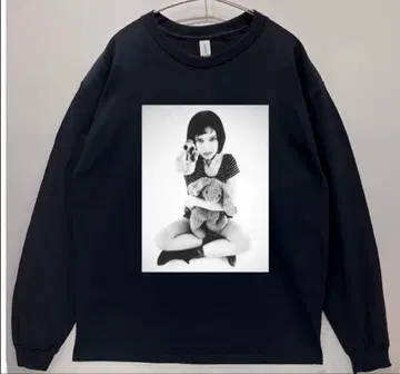 남녀 공용 90년대 영화 레온 마틸다 긴팔 티셔츠 / 블랙