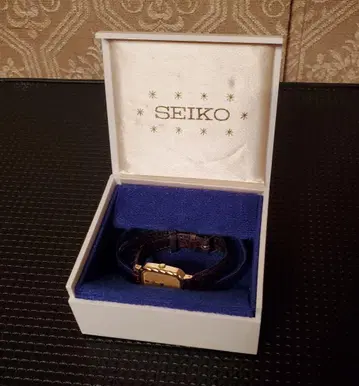 새상품급 세이코 SEIKO 쿼츠 2320-5440 손목시계