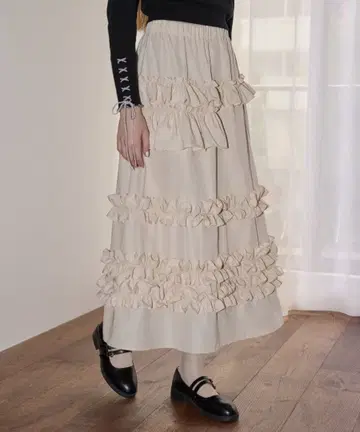 idem whip frill volume skirt 볼륨 프릴 스커트
