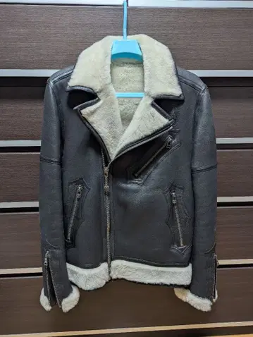 로엔 Roen 무스탕 라이더스